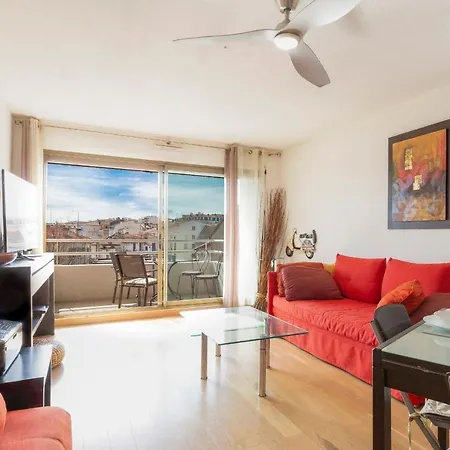 Quartier Vauban 2 Bedroom * Αντίμπ